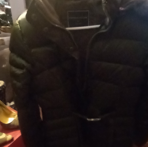 TH winter puff jacket - Picture 3 of 3